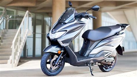 2023 Suzuki Burgman Street 125 EX Debuts - New Features