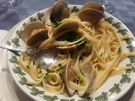 Linguine with Clams Recipe | Orsara Recipes