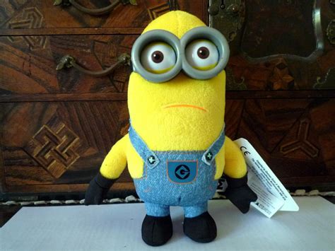 NEW Despicable Me 'MINION KEVIN' 7" Plush Buddies soft toy. Age 4+ yrs ...