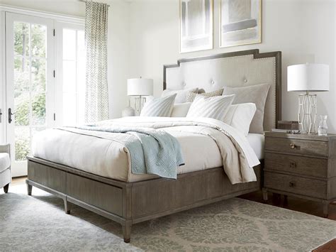 Universal Furniture | Playlist | Harmony Queen Bed with Storage