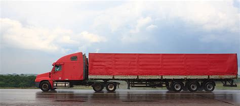 Royalty Free Semi Truck Side View Pictures, Images and Stock Photos - iStock