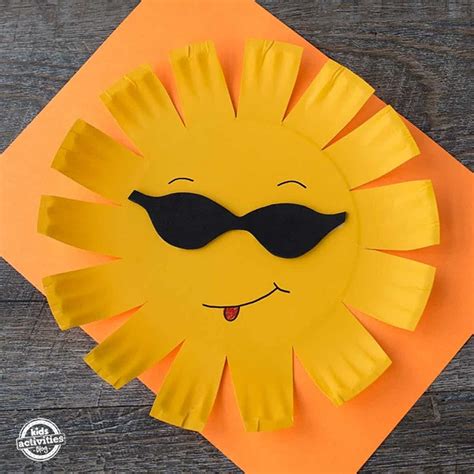 PAPER PLATE SUN CRAFT - Kids Activities | Sun crafts, Sunshine crafts, Weather crafts