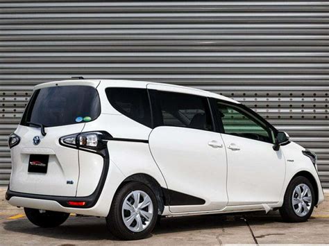 Toyota Sienta Hybrid 2022 Price in Pakistan, Specs & Features