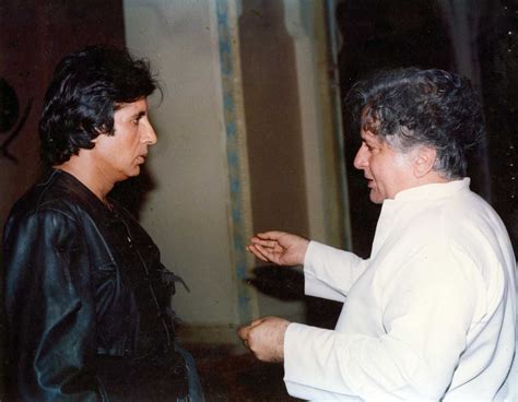 Shashi Kapoor photos and images - Cinestaan.com in 2021 | Shashi kapoor, Amitabh bachchan, Shashi