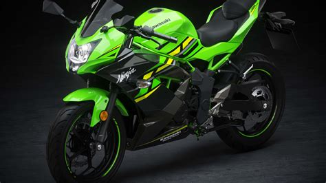 Download wallpaper: Kawasaki Ninja 125 3840x2160