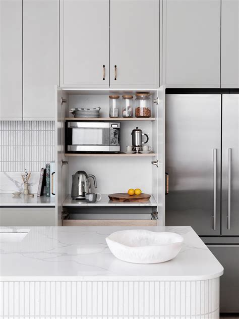 7 Small Kitchen Cabinet Ideas To Make The Most Of Every Inch