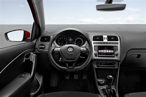 2014 Volkswagen Polo Facelift Interior and Updated Tech Revealed - autoevolution