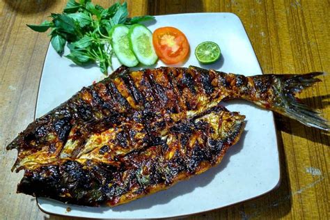 Delicious 'ikan patin bakar' in a cozy setting - Food - The Jakarta Post