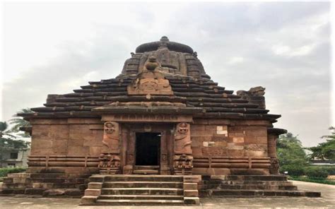 Rajarani Temple Bhubaneswar, History, Timings & Entry Fee