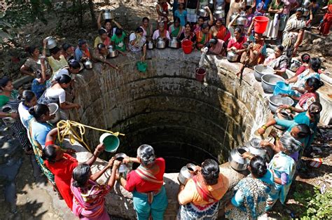 India Water Crisis - POVERTY POLLUTION PERSECUTION