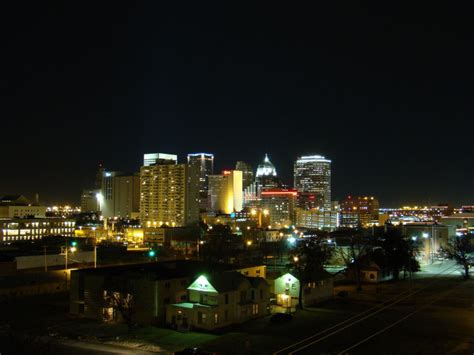 File:Oklahoma City Skyline From I-40.jpg - Wikipedia