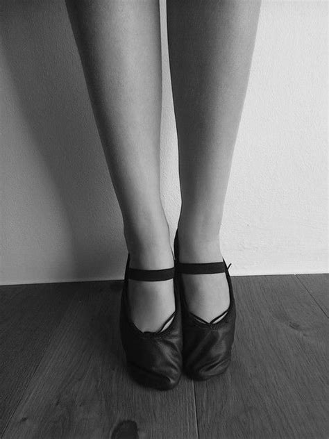 Imagen de ballett, beautiful, and black and white | Ballet shoes, Sport shoes, Dance shoes