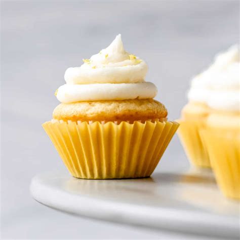 Mini Lemon Cupcakes with Lemon Buttercream Icing - Delicious Little Bites