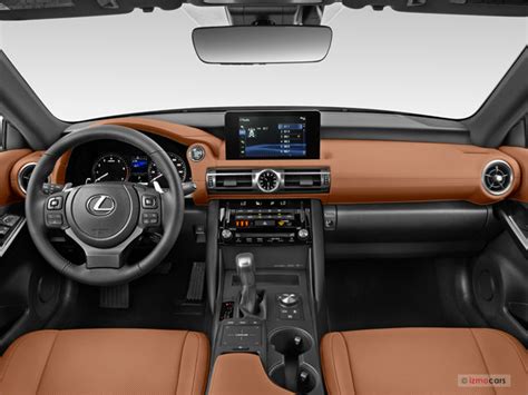 2021 Lexus IS Pictures: | U.S. News