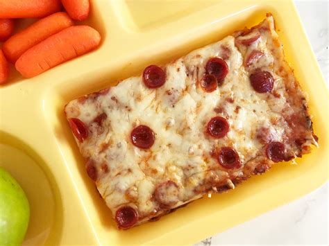 Southern Mom Loves: School Lunch Pizza Recipe!