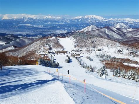 Nagano Ski Resorts | SNOW MONKEY RESORTS