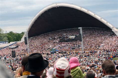 File:Tallinna song festival.jpg - Wikimedia Commons