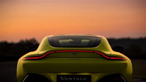 Desktop Wallpaper Aston Martin V8 Vantage, Rear, 2018 Car, 4k, Hd Image, Picture, Background, 3720d1