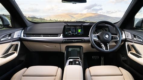 BMW X1 Interior Layout & Technology | Top Gear