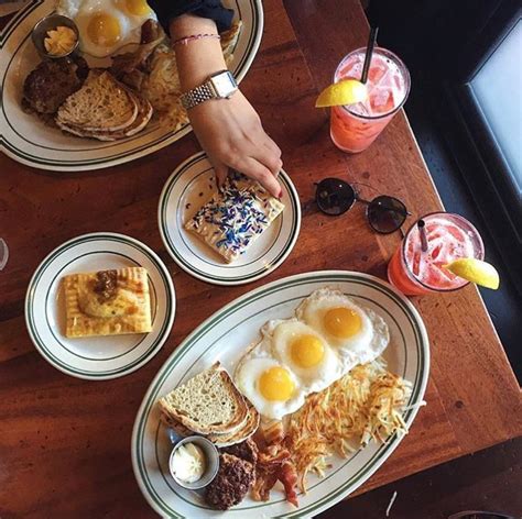 12 Places That Serve Breakfast All Day - Arlington Magazine