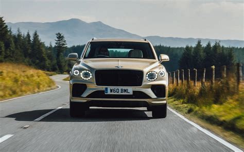 Bentley Bentayga Hybrid 2021 | SUV Drive