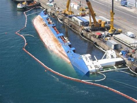 Cargo Ship Accidents - Barnorama