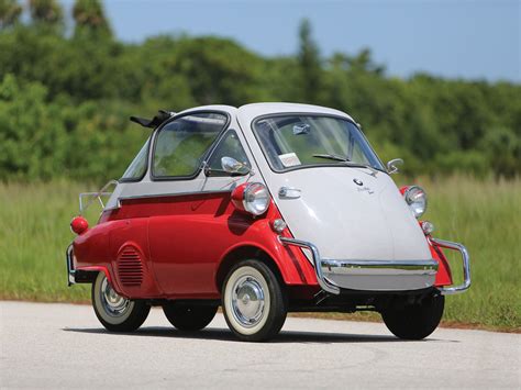 1956 BMW Isetta 300 | Hilton Head 2015 | RM Sotheby's