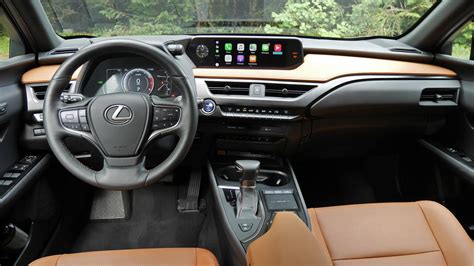 2020 Lexus UX 200 and UX 250h Reviews | Photos, features, specs and photos | Autoblog