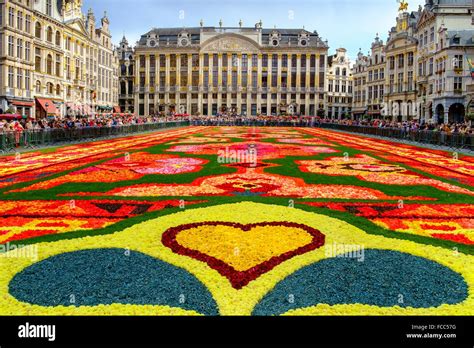 flower show display grand place brussels belgium Stock Photo - Alamy