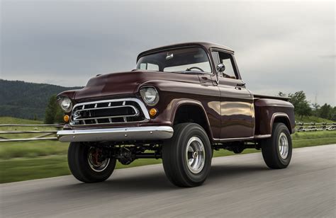 Legacy Classic Trucks returns with 1950s Chevy NAPCO 4x4