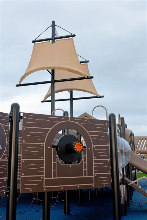 Pirate Ship Themed Playground - Blaine, WA Custom design by Buell Recreation | Outdoor decor ...