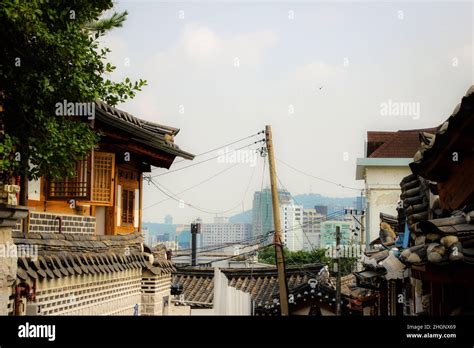 Traditional and modern architecture in Seoul Stock Photo - Alamy