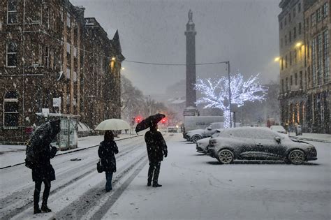 Wintry start to 2023 amid snow and ice warnings as temperatures set to plummet to -8C | The ...