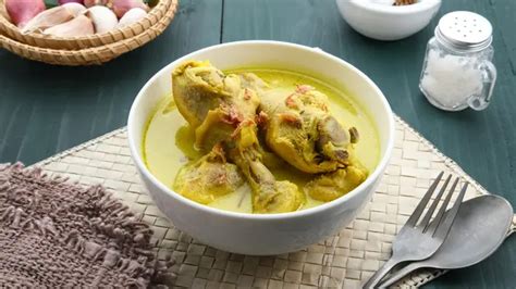 Resep Bumbu Opor Ayam Kuning - Food Fimela.com