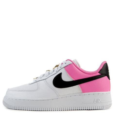 NIKE Women's Air Force 1 '07 SE AA0287 107 - Shiekh