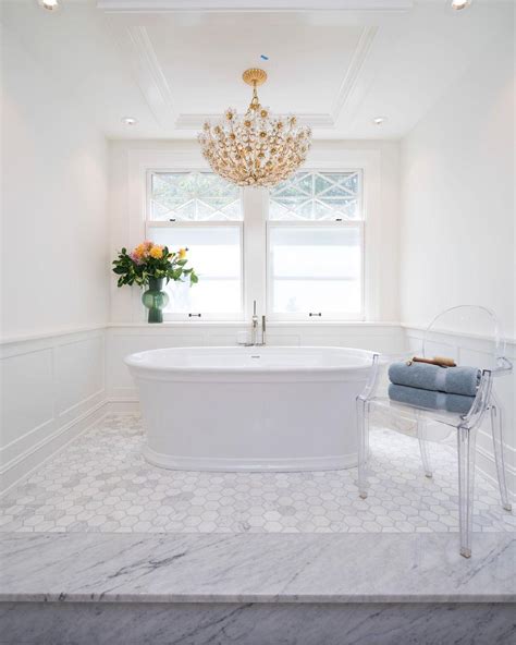 40 Gorgeous Bathtub Chandelier Ideas For A Dreamy Oasis