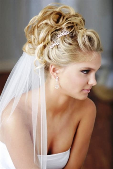 25 Wedding Hairstyles for Long Hair - The Xerxes