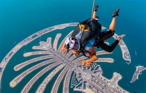 Skydive Dubai Palm - 2 Hours - Best offer