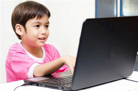 Computer on Children’s Vision - Bahrain This Week