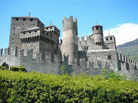 15 meilleurs châteaux en Italie - Alésia des Mandubiens : Un tour en Italie réussi