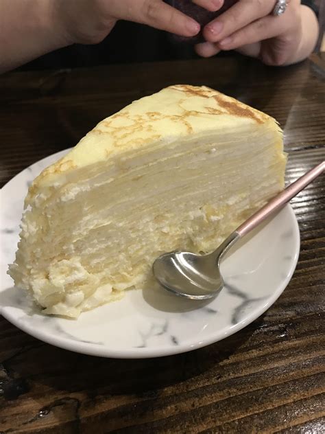 [I ate] Durian crepe cake : food