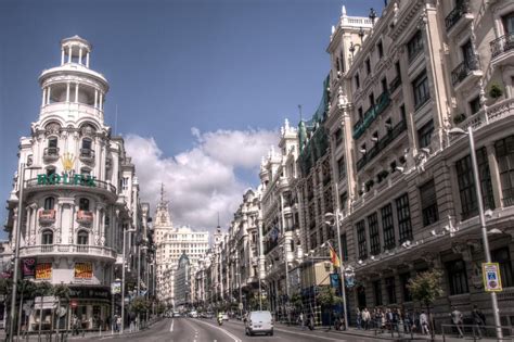 Gran Via (Great Way), Madrid