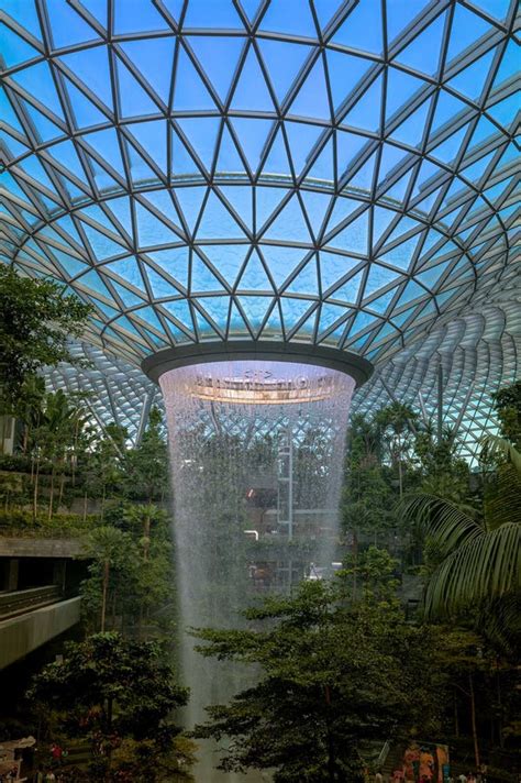 Jewel Changi Airport Indoor Rain Vortex Waterfall. Stock Image - Image of hsbc, monument: 278935235