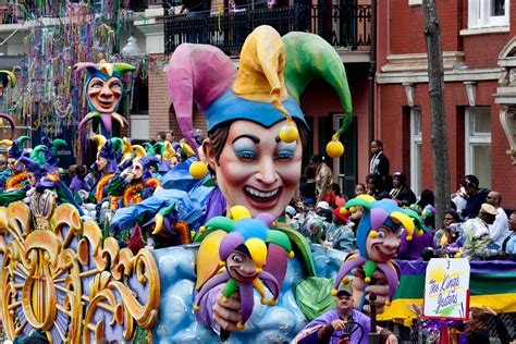 File:Mardi Gras Parade, New Orleans, Louisiana (LOC).jpg - Wikimedia Commons