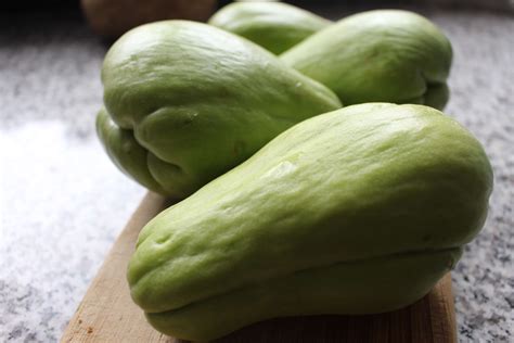 Chayote Squash Is A Powerful Alkaline Fruit That Everyone Should ...