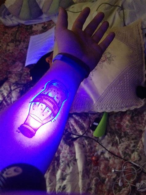 49 Awesome Glow In The Dark Tattoos Visible Under Black Light | Bored Panda