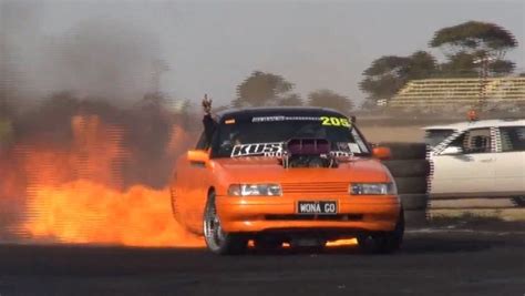 Holden Ute Goes Up in Flames During Insane Burnout - autoevolution