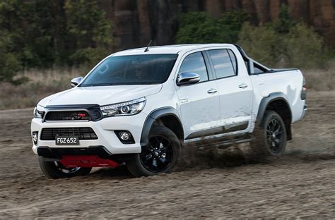 2017 Toyota HiLux TRD pack now on sale in Australia – PerformanceDrive