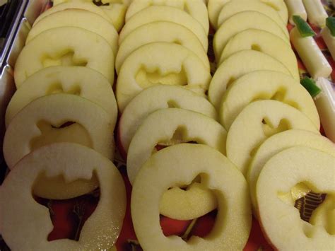 Serendipity from Jewels : Fun Apple Slices