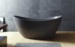 Nine Small Freestanding Baths for Petite Bathrooms